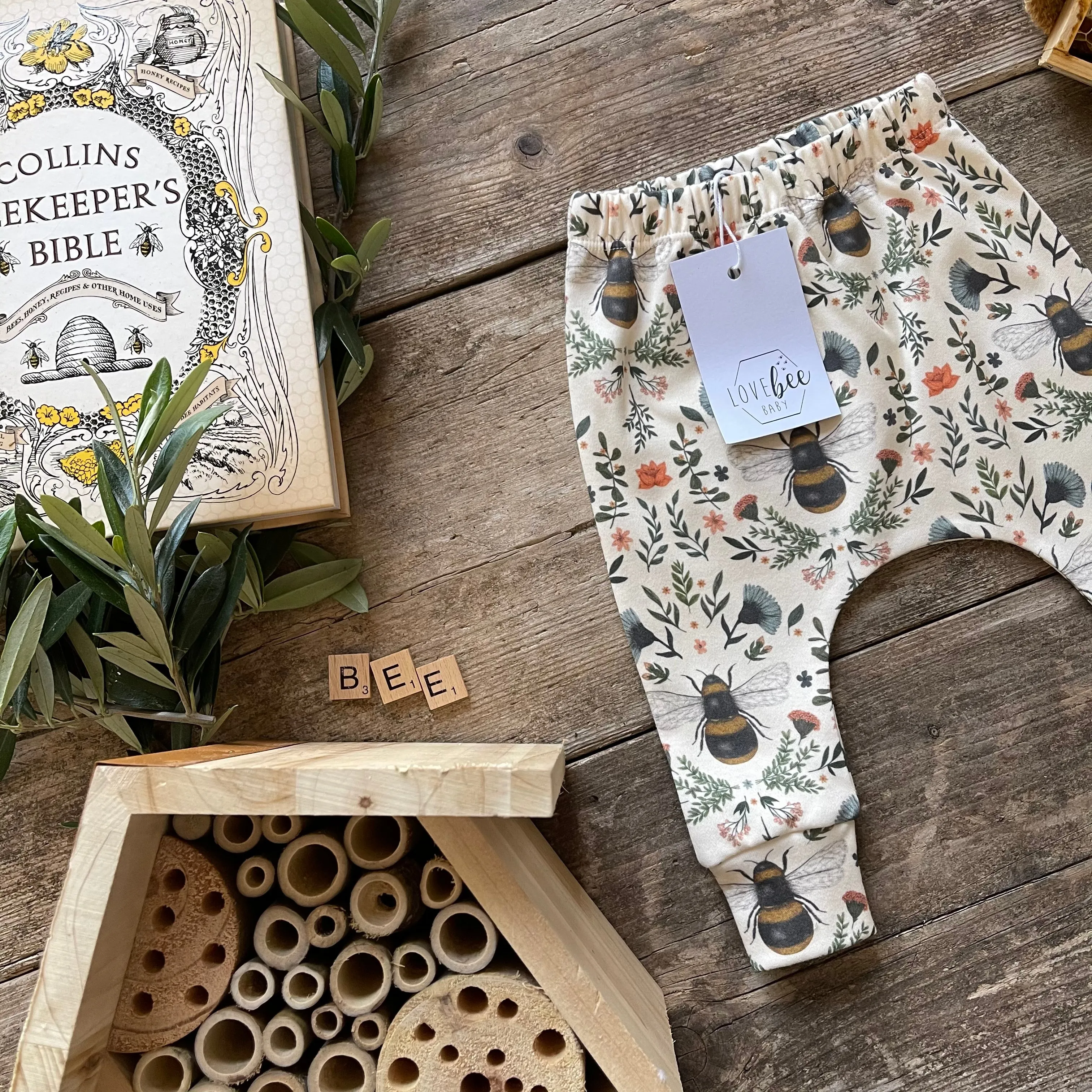 Bee and Botanicals Harem Leggings