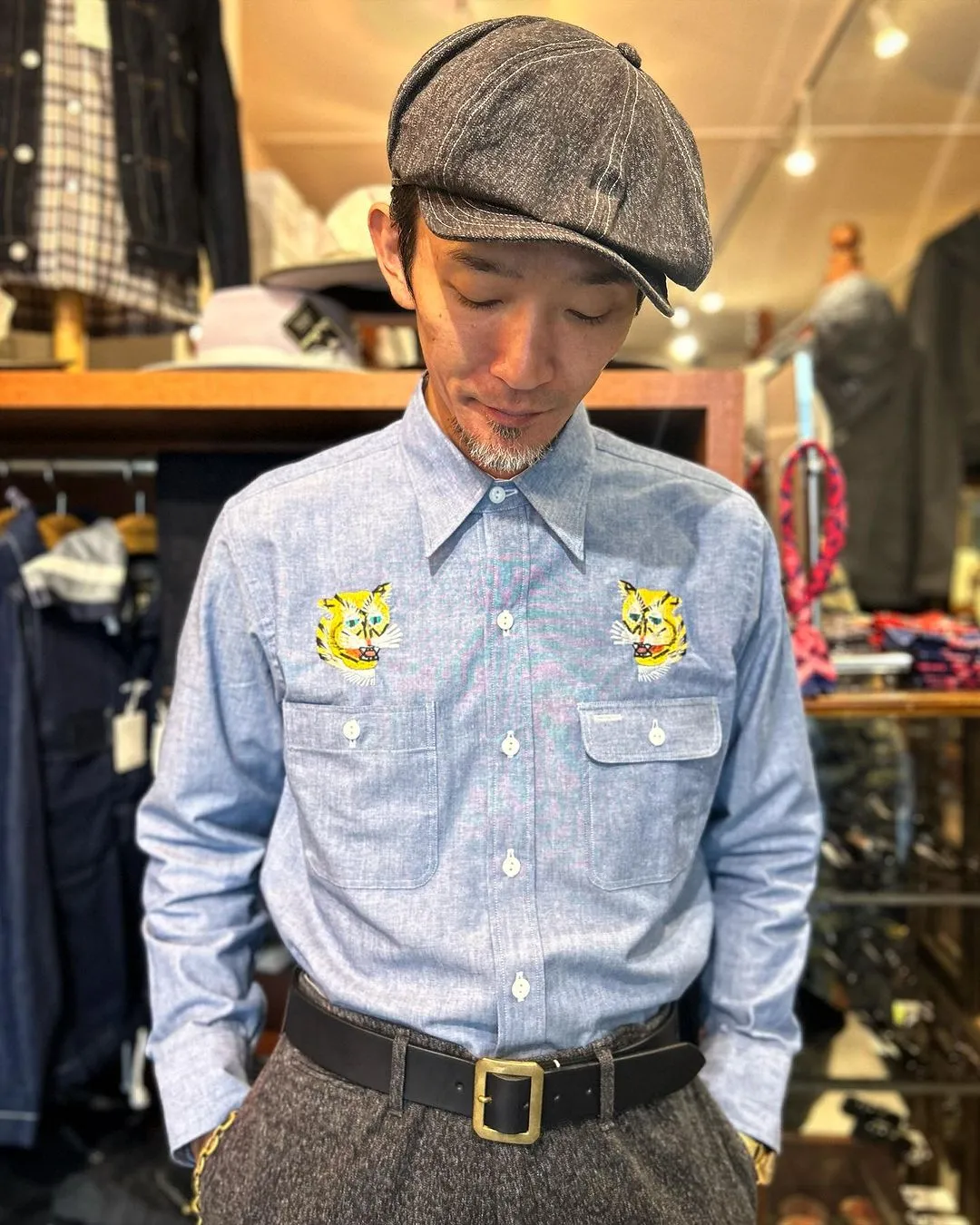 Embroiderd Chambray Work Shirt“VIETNAM TIGER”