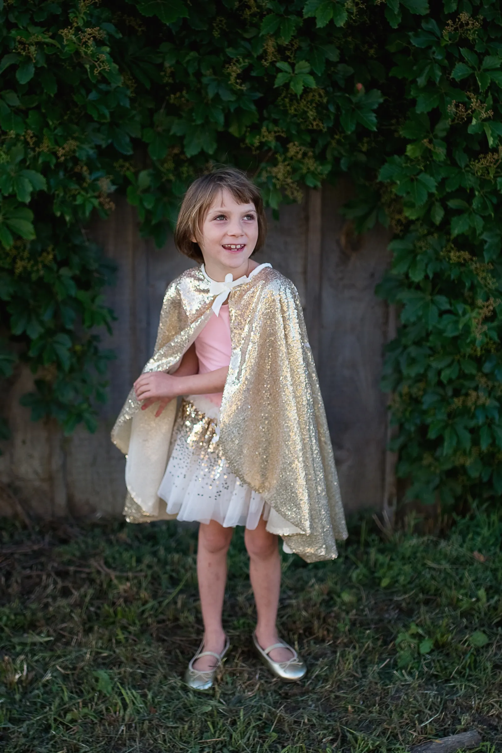 Gracious Gold Sequins Cape