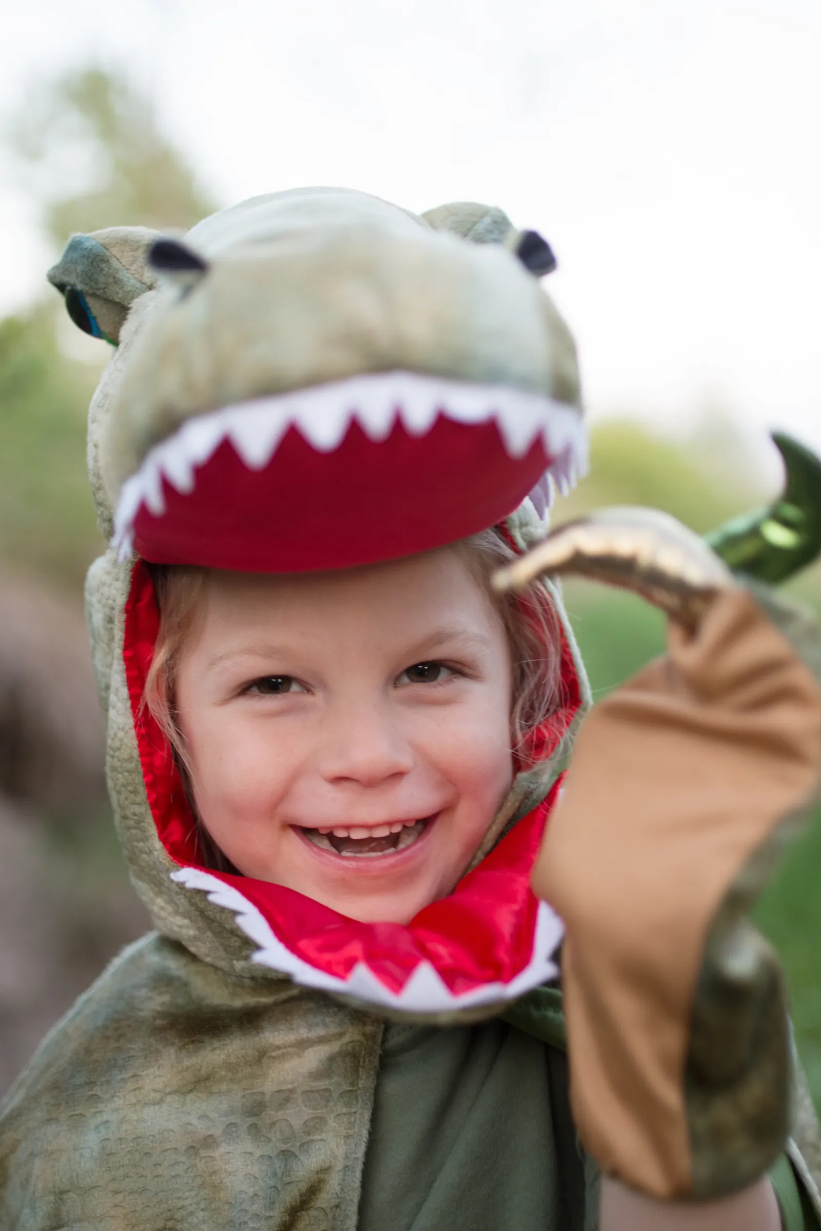 Grandasaurus T-Rex Cape with Claws by Great Pretenders