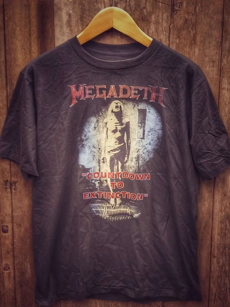 Megadeth 'Countdown to Extinction' Distressed Graphic T-Shirt