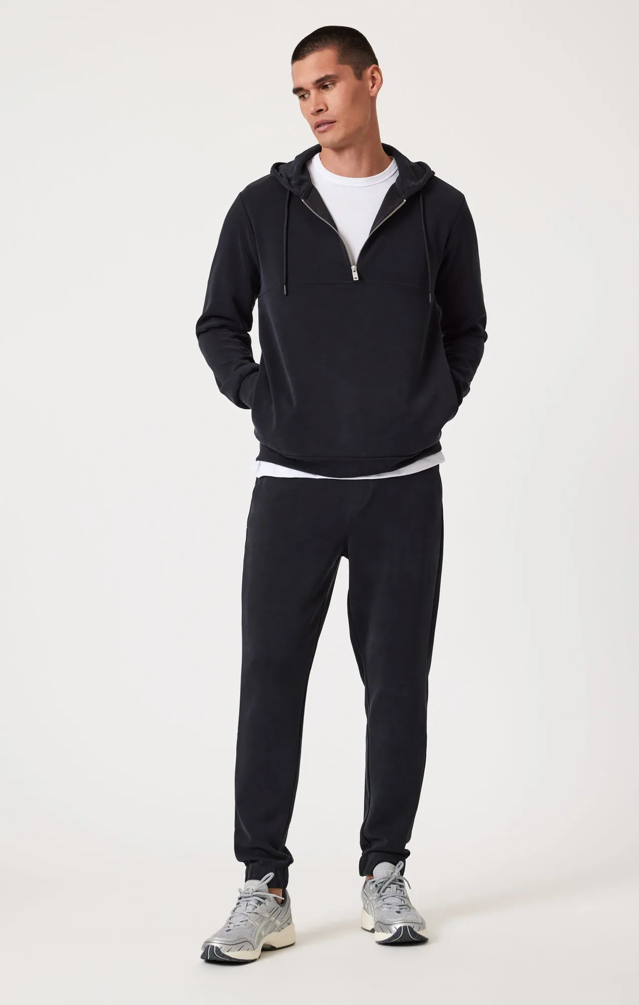 SWEATPANTS IN JET BLACK