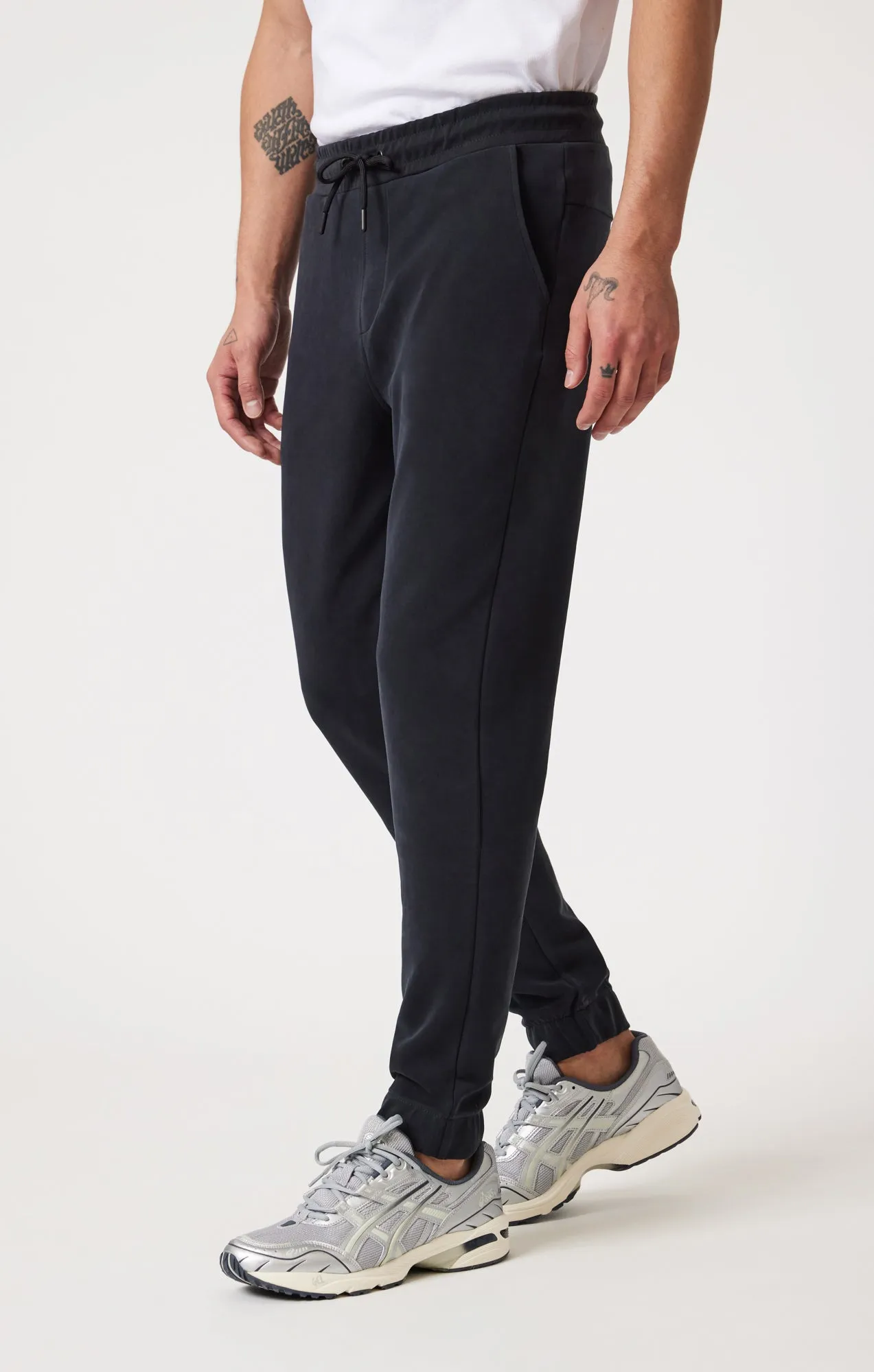 SWEATPANTS IN JET BLACK